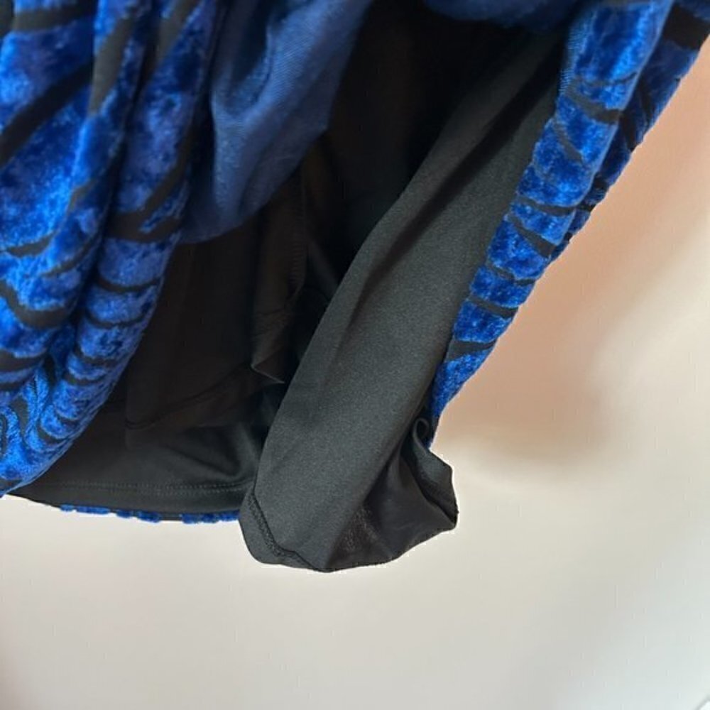 Torrid At The Knee Velvet High Slit Dress Size 24 NWT - Picture 10 of 13